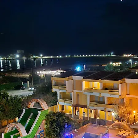Hotel Malaspina Beach Resort